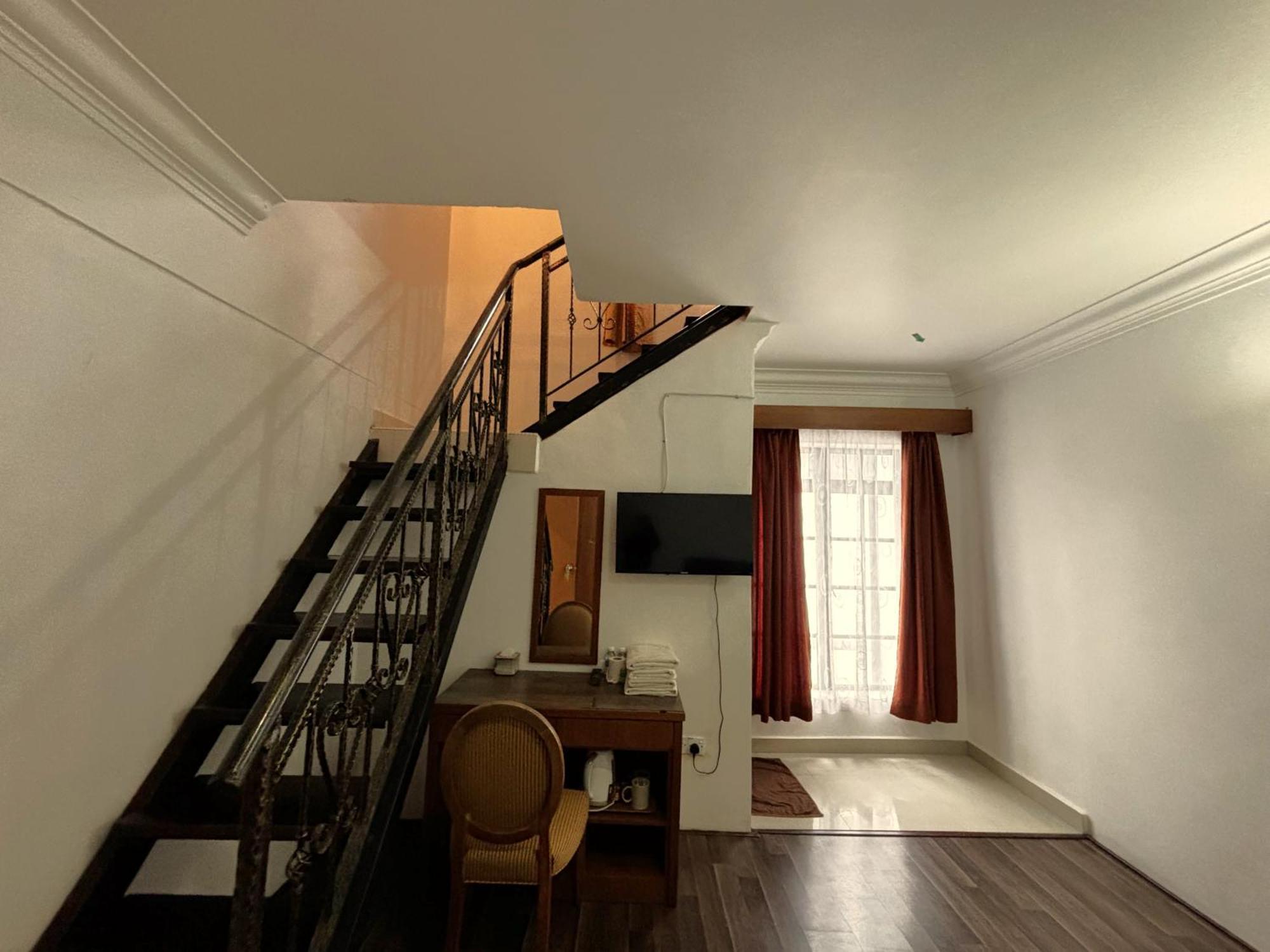 Cool Point Hotel Танах-Рата Экстерьер фото